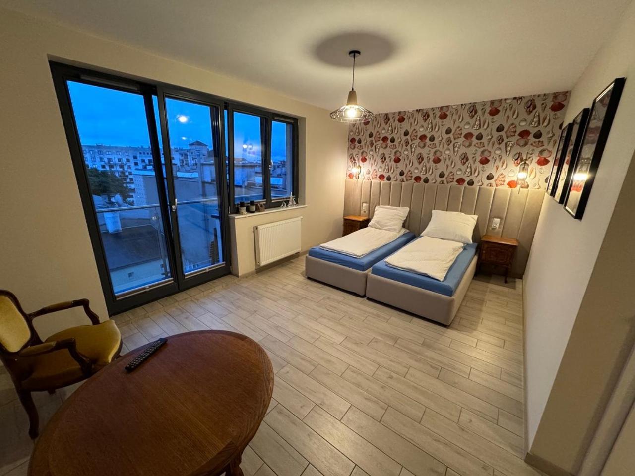 Little White Frog Apartamento Estetino Exterior foto
